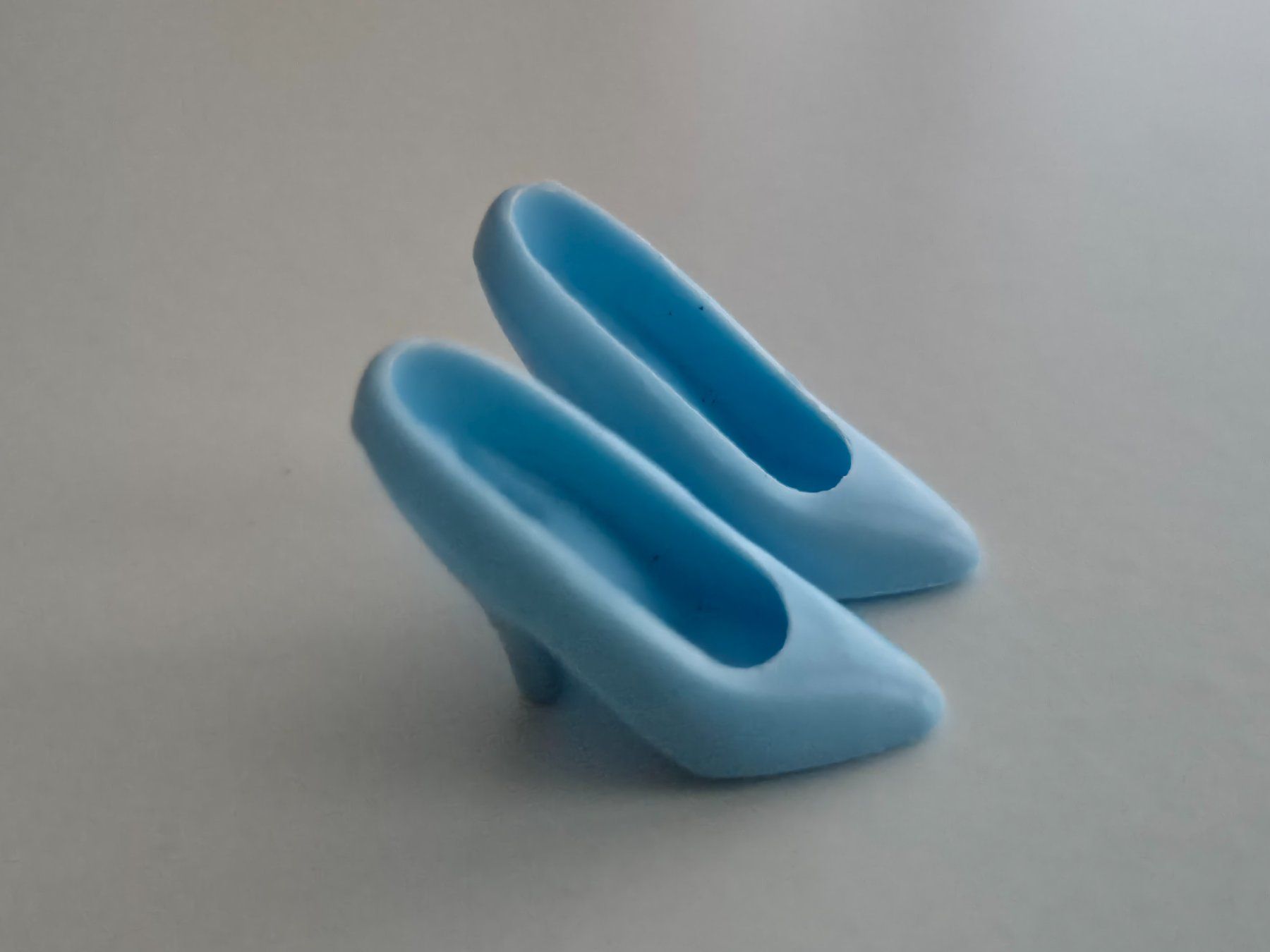 Bambole: Barbie hellblaue High Heels – Usato da Zürich venduto da pau_y8mv
