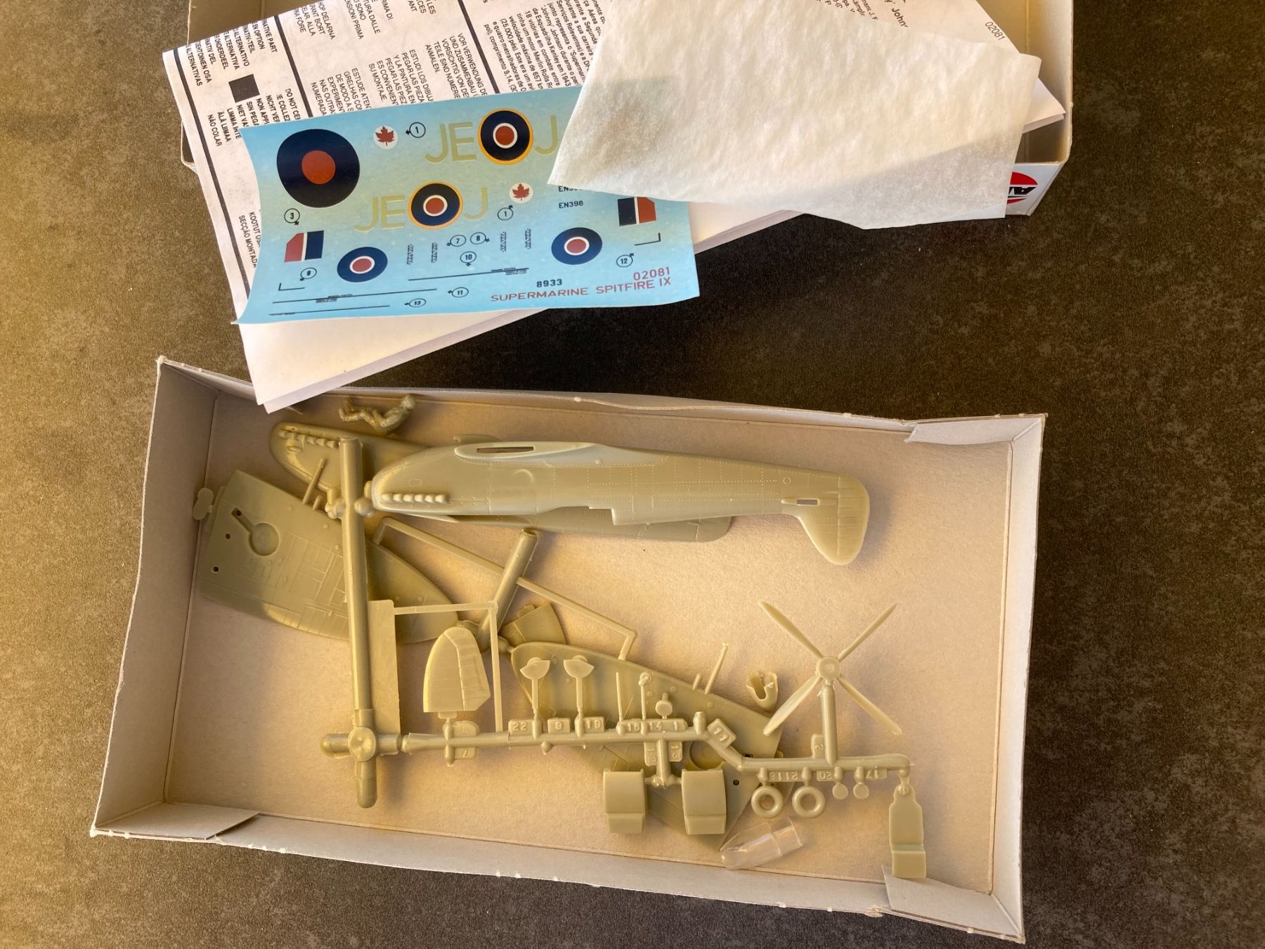 Airfix Kit di modellismo & Modellini statici: VINTAGE: Airfix Spitfire Mk IX  1/72 – Usato da Höri venduto da Treblink 1