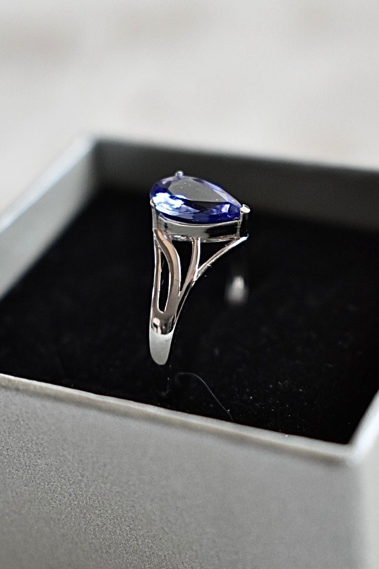 Anelli: 14kt. Weissgold Ring Tansanit – Nuovo (secondo la descrizione) da Safenwil venduto da Kroll1974 2