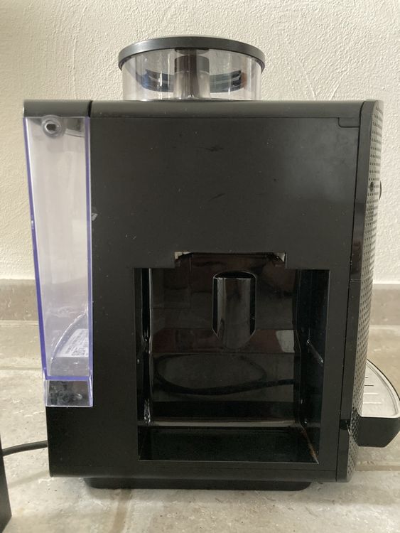 Krups Macchine per caffè & Macchine per espresso: Krups Espresseria Automatic Serie EA81 – Usato da Steinmaur venduto da Poleni 4