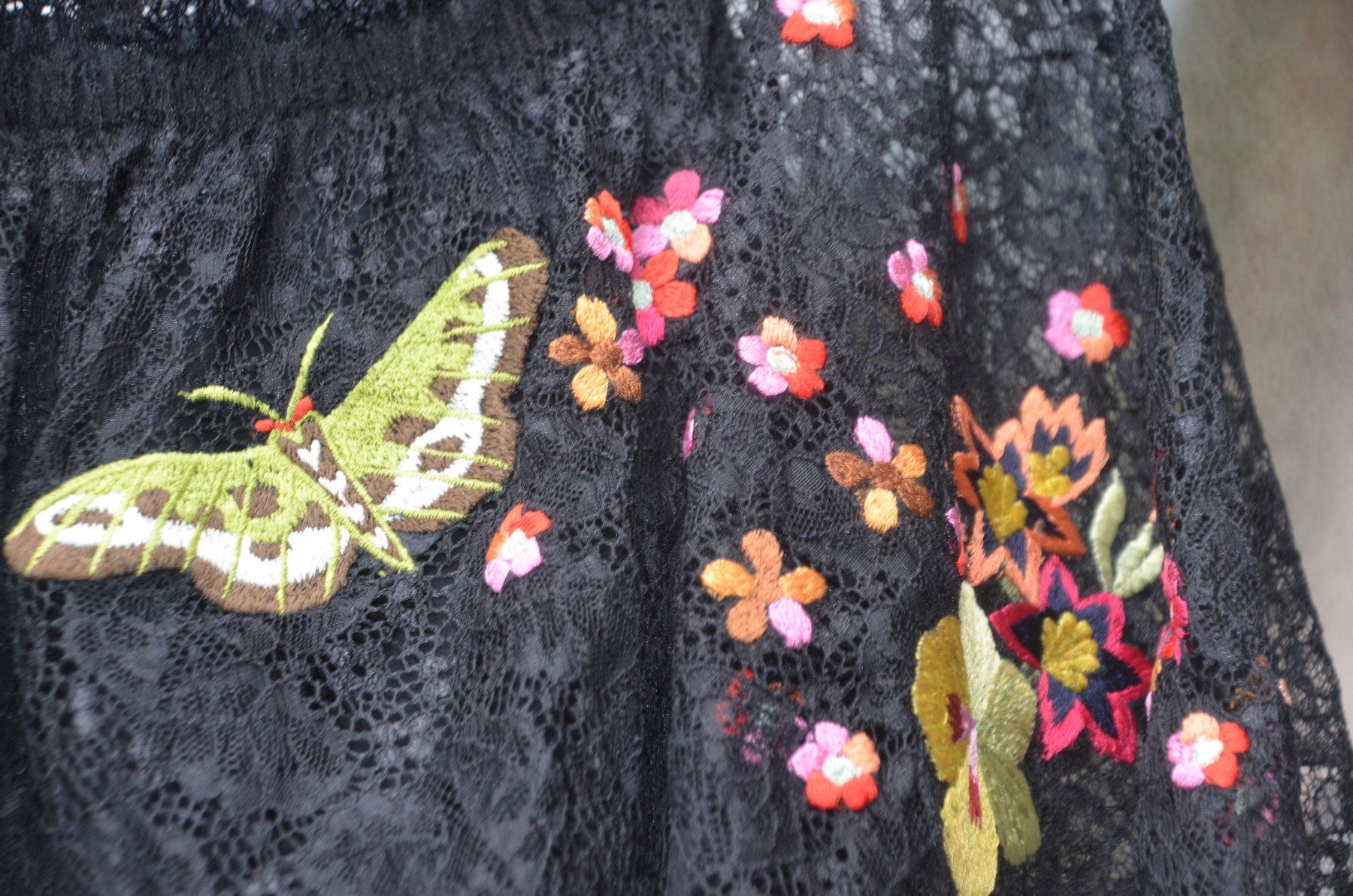 Vestiti: Temperley Seidenkleid / robe en soie .36 / 38 – Usato da Collonges venduto da Auganien 4