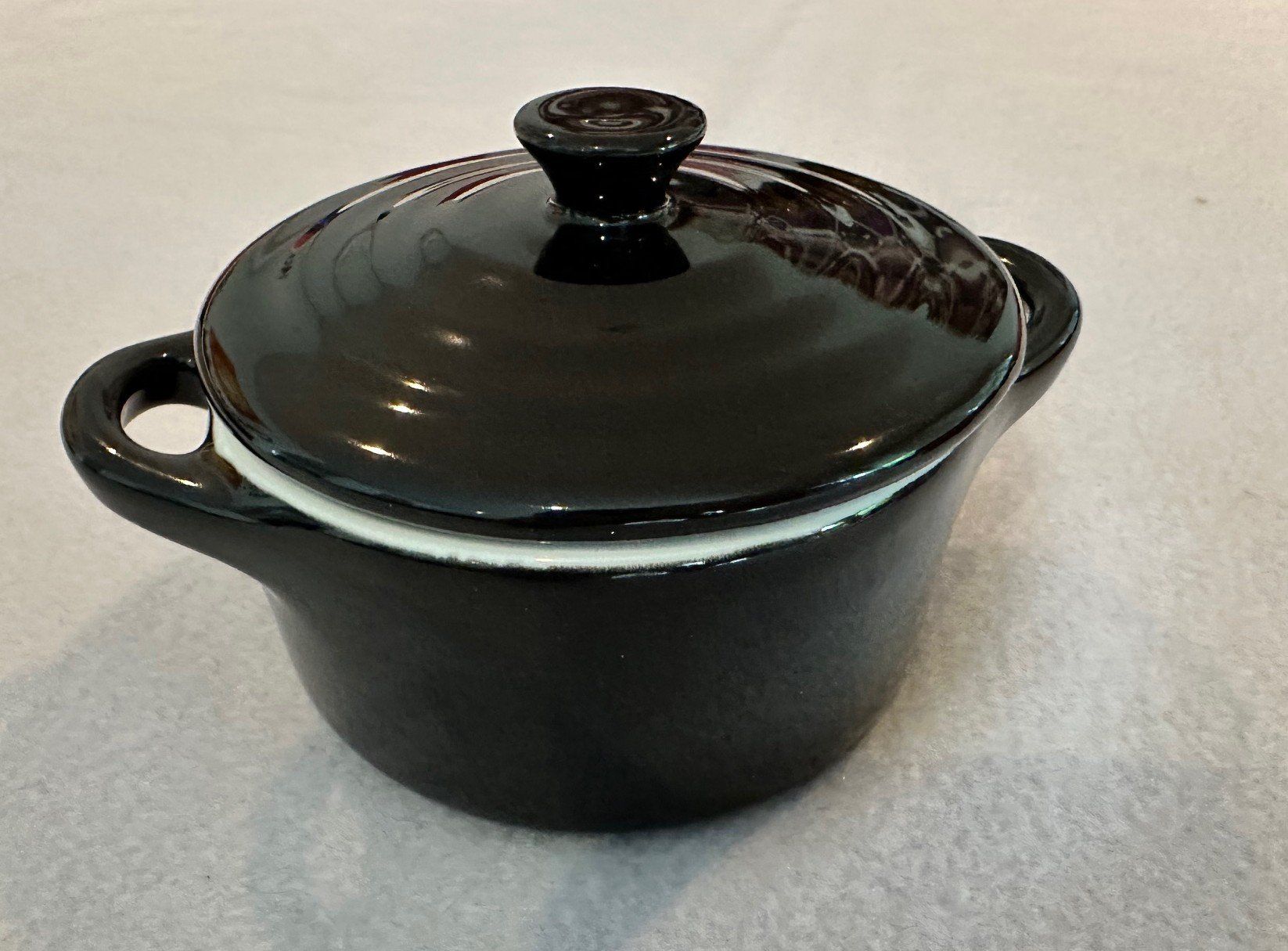 Teglie da forno: Schwarze Mini-Cocotte - mit Deckel - 6 Stück – Usato da Auw venduto da beretta1966