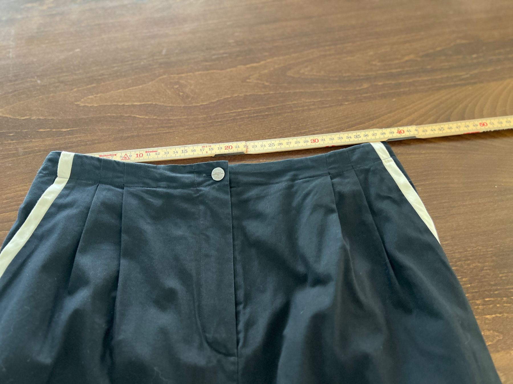 Aigner Gonne: Aigner- Schwarzer Sommerrock, Gr. 38/40 – Usato da Ebmatingen venduto da Mistelu 3