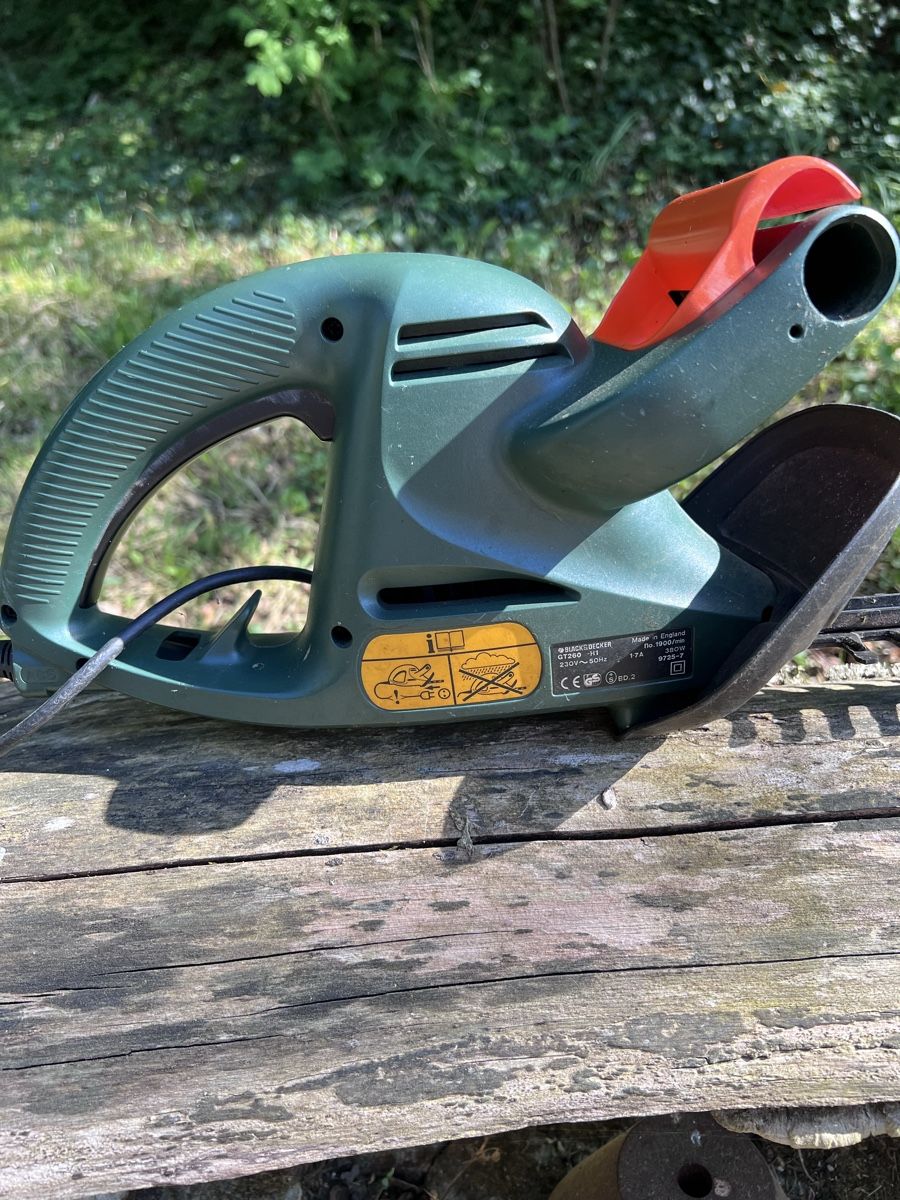 Tutte le macchine: Black&Decker Heckenschere GT260, 51cm - Gartensaison! – Usato da ossingen venduto da maho888 3