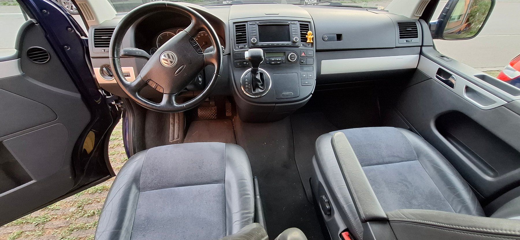 VW Autos: VW T5 Multivan Highline – Defekt aus Bonstetten von Imor0 7
