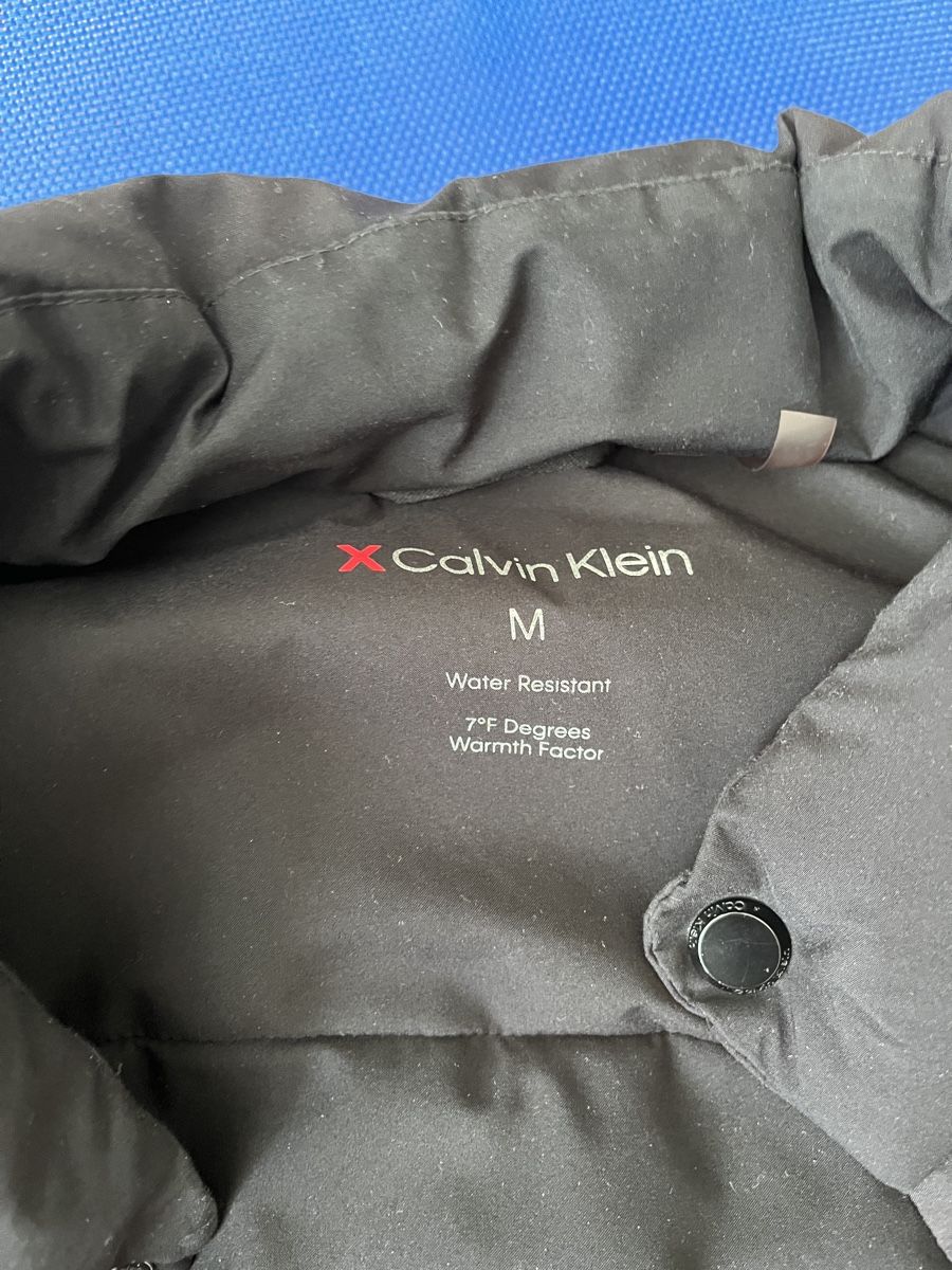 Calvin Klein Giacche: Calvin Klein Winterjacke, Grösse M, Schwarz – Usato da Zürich venduto da Adlo92 5