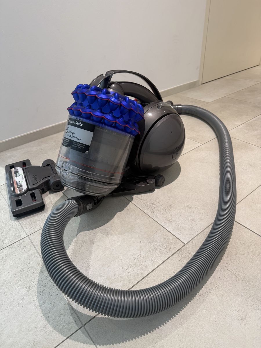 Dyson Aspirapolveri & Accessori: dayson staubsauger – Usato da Rheineck venduto da nik_w5bc