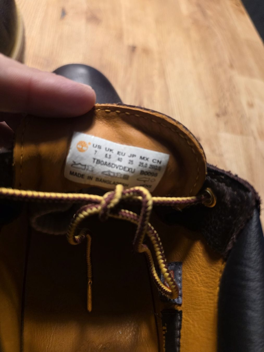 Scarpe da uomo: timberland 40 halb Boot. Brown – Usato da Hinwil venduto da Nicen 3