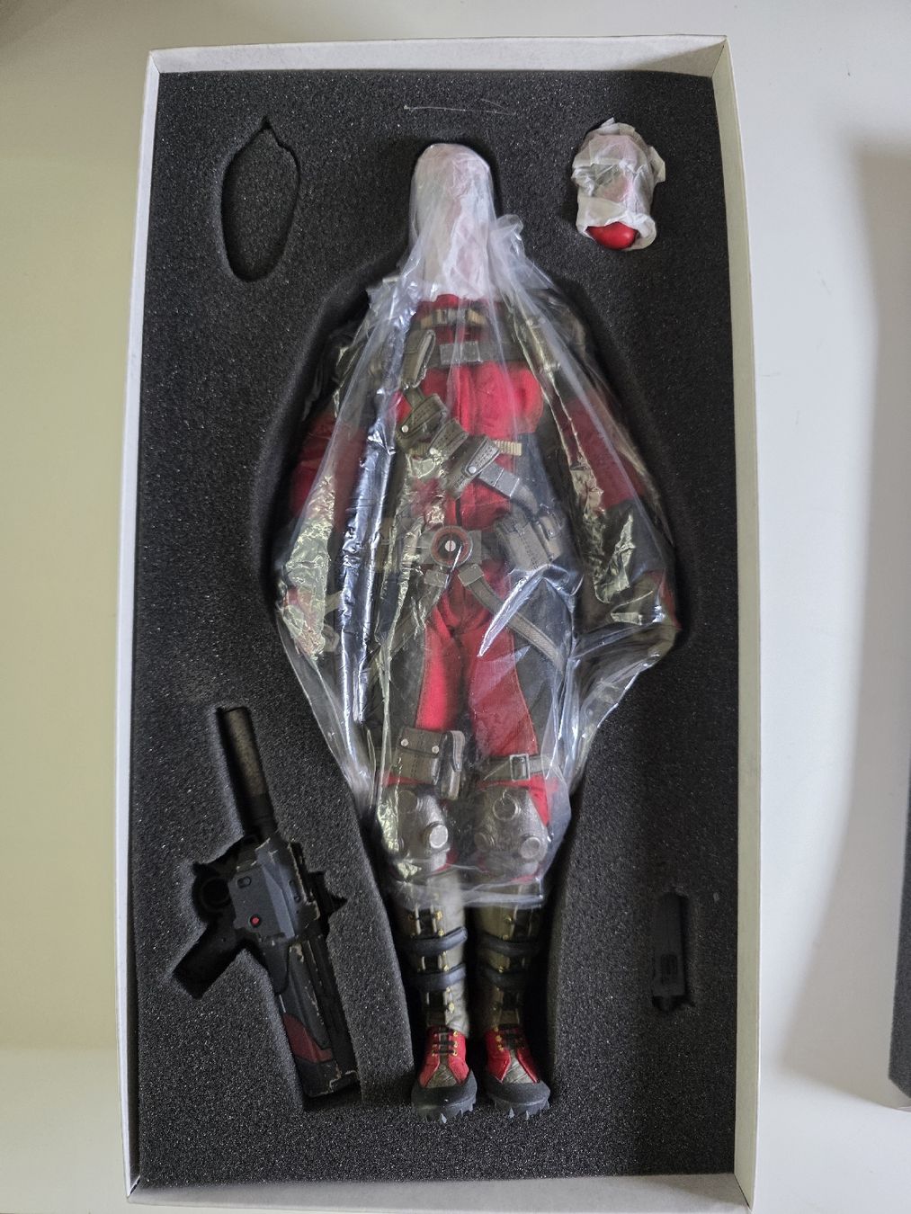 Figuren: Figurine 1/6 Deadpool Sideshow exclu – Gebraucht aus Beurnevésin von Mystic-Collection 3