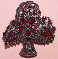 Große Art-Deco-Brosche „Blumenkorb”