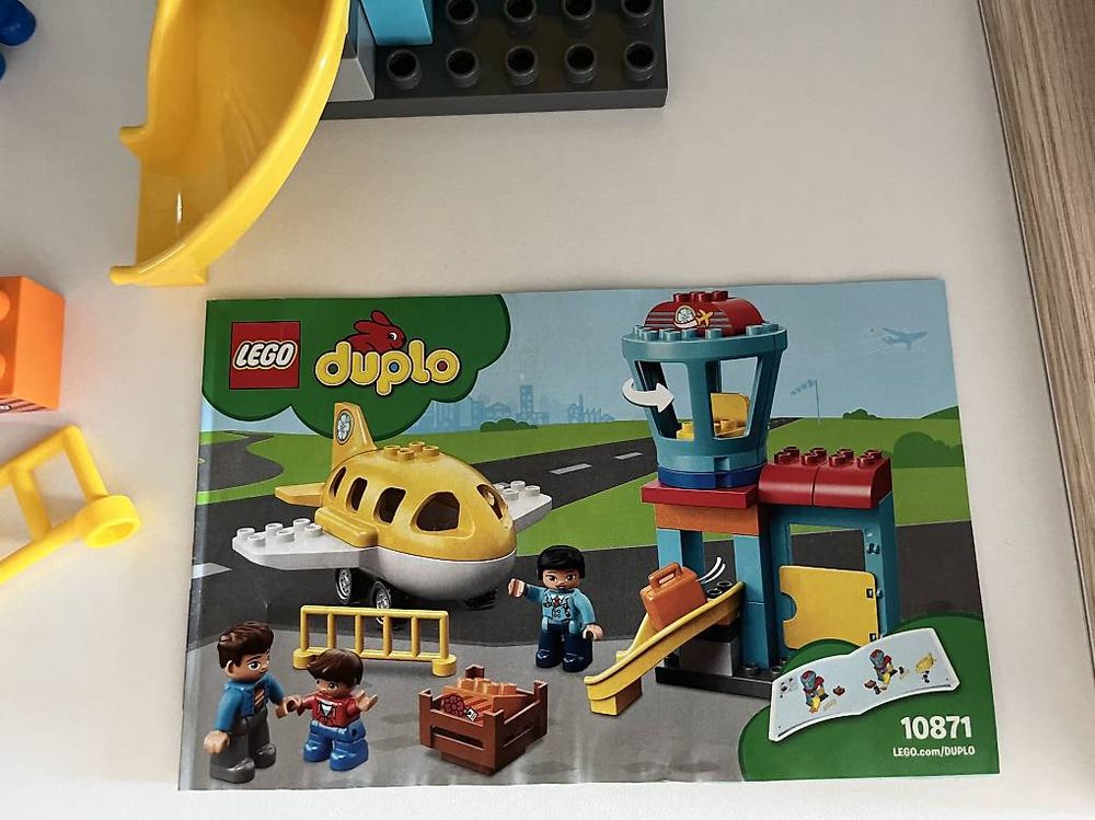 Spielzeuge: Duplo Flughafen Set – Gebraucht aus Zürich von Marielis 1