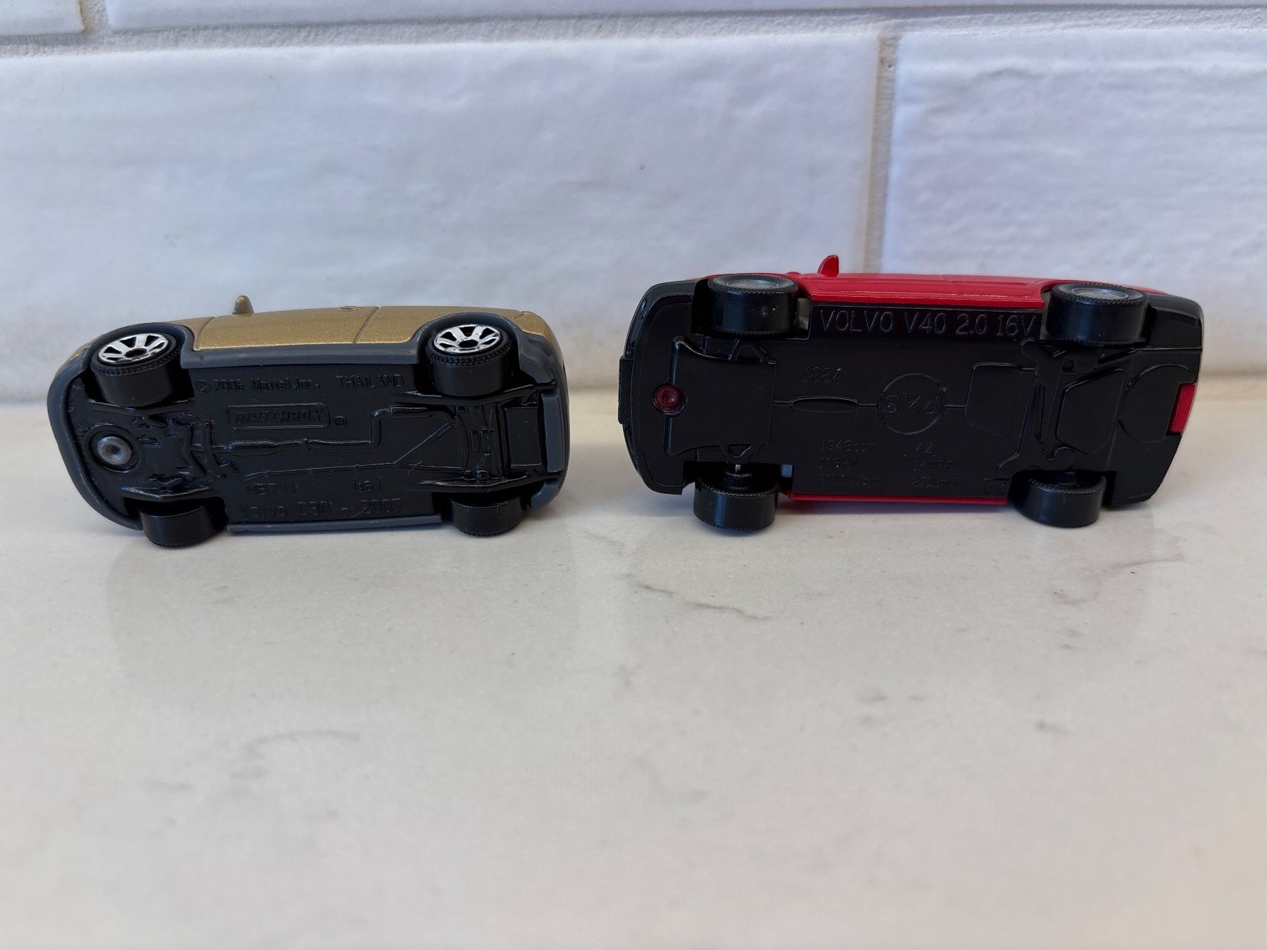 Siku Voitures modèles: Siku et Matchbox Volvo 2x 1/64 – D'occasion à Gollion par Hampton 2