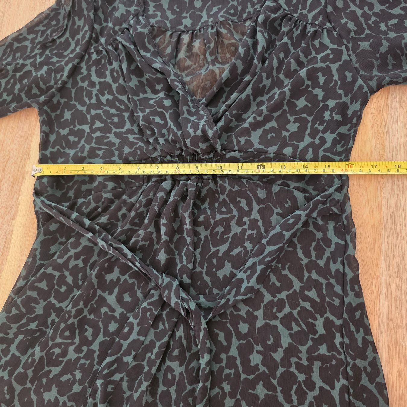 Vestiti: Kleid mit Leopardenmuster Gr 36 Transparent  – Usato da Rheinsulz venduto da Gilea 7