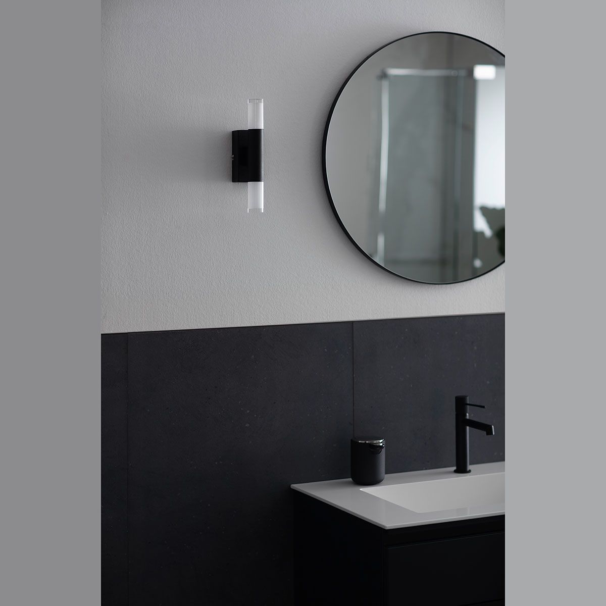 Lampen: LED Bad Wandleuchte, IP44, 29 cm Höhe – Neu (gemäss Beschreibung) aus Kreuzlingen von Smart-Light 2