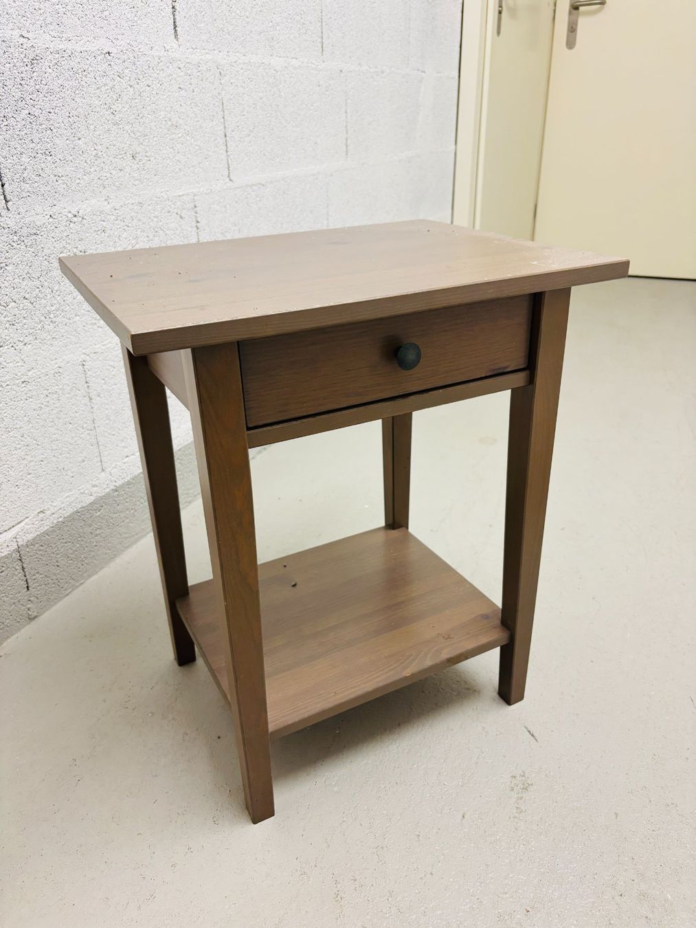 Ikea Comodini: Table de nuit Ikea Hemnes – Usato da Clarmont venduto da sil_59s9