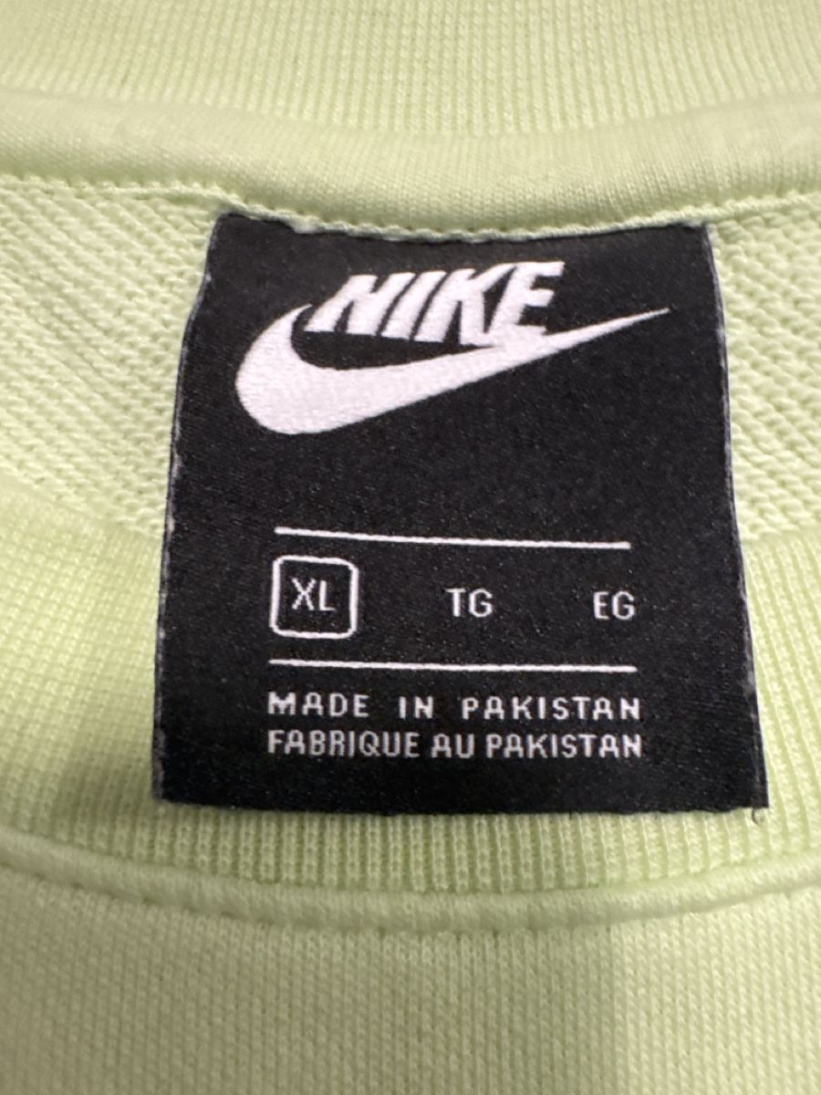 Nike Pullover & Sweatshirts: Pull Nike XL Edition Ville, Vert Tendance Printemps 51 – Neu (gemäss Beschreibung) aus Fribourg von cat_tb68 1