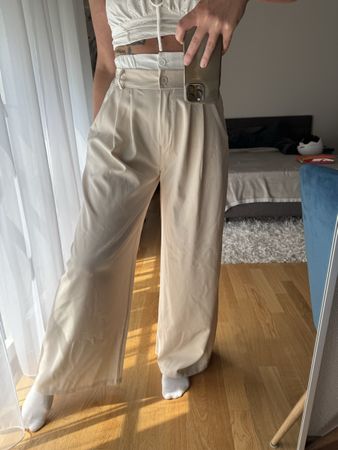 Elegante Stoffhose in Beige - Perfekt für den Frühling!