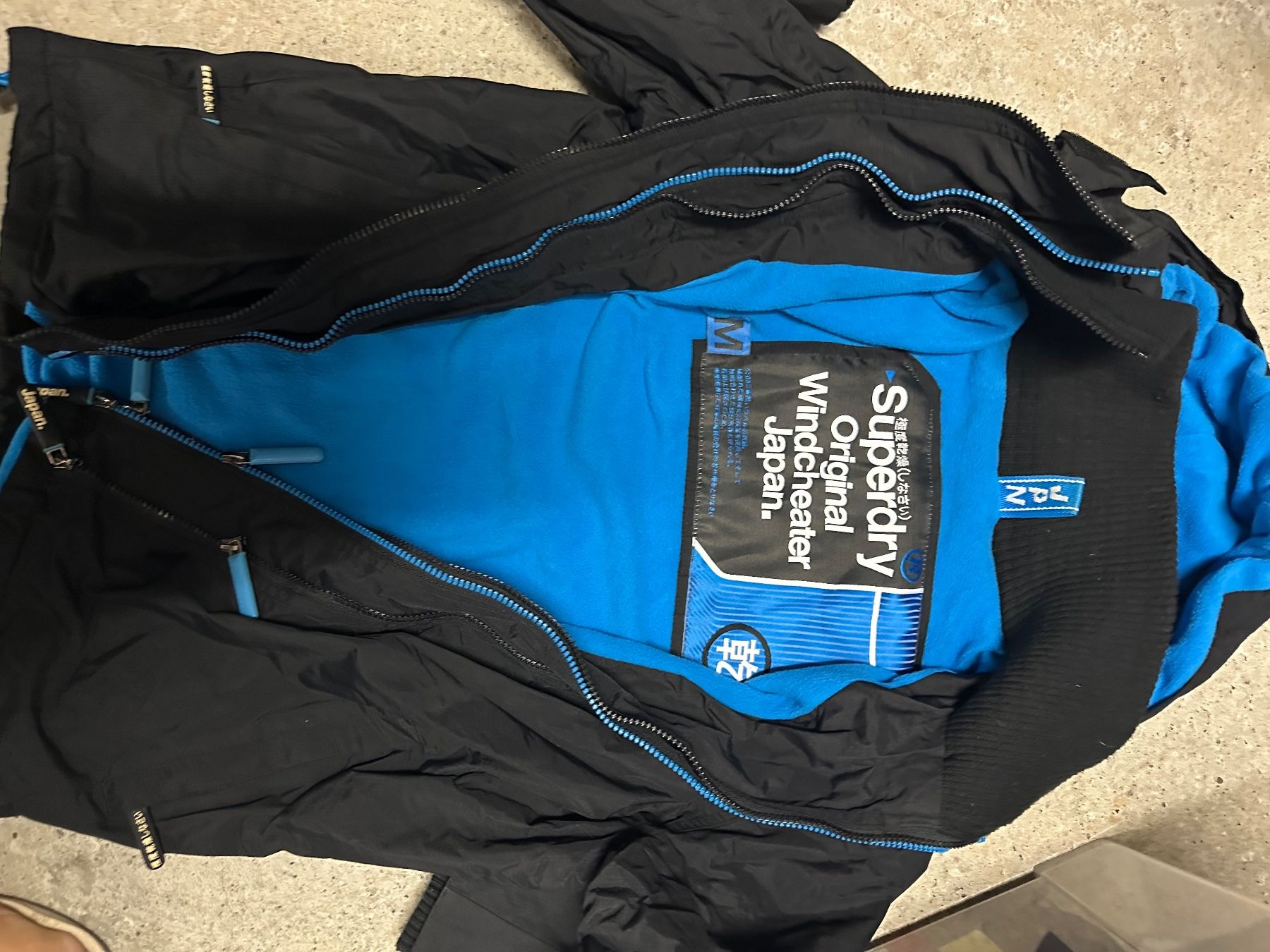 Superdry Giacche: Pop Zip Hooded Arctic SD-Windcheater Jacket – Usato da Collex venduto da aff_76dh 1