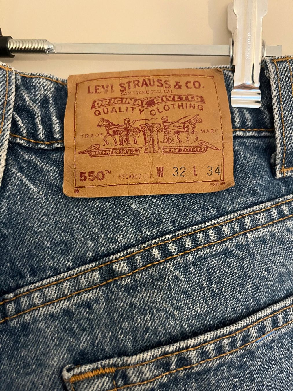 Levi's Jeans: Levi's Jeans 550 – Usato da Zürich venduto da hello.paulene 2