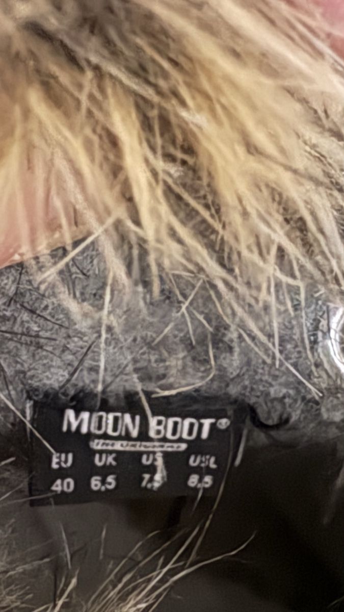 Moon Boot Chaussures femmes: Moon Boot Monaco size 40 – D'occasion à Muralto par yes_5nmx 3