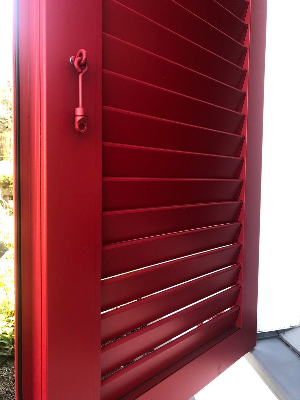 Fensterläden: Fensterladen 3-teilig mit Lamellen – Gebraucht aus Ebikon von Maximal11 3
