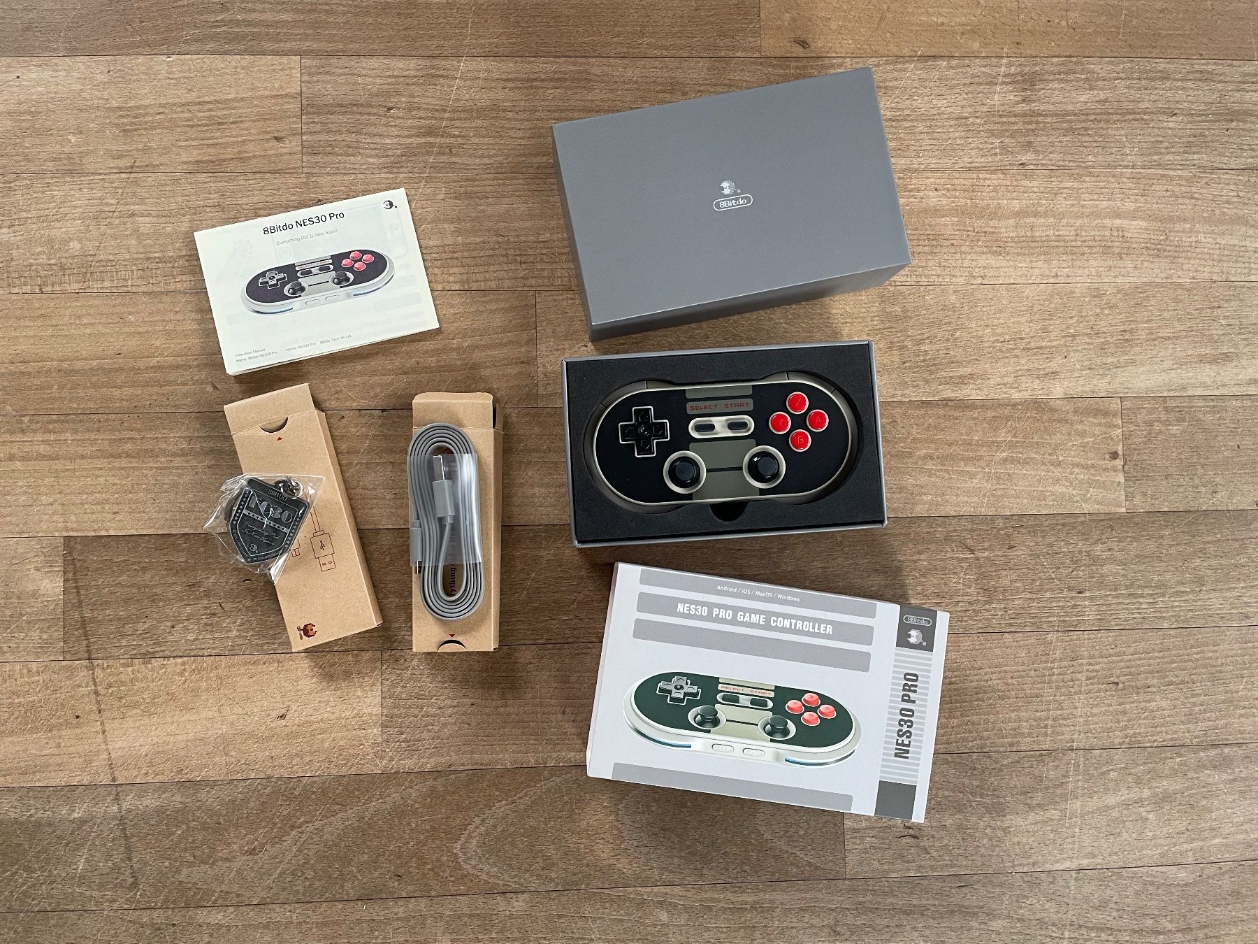 8BitDO Controller: 8BitDo NES30 Pro Game Controller – Gebraucht aus Port von