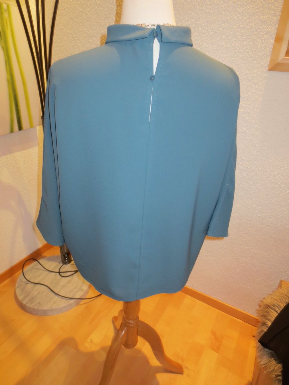 Uniqlo Blusen: Bluse Grösse M - petrol - UNIQLO – Gebraucht aus Männedorf von Livingston 2