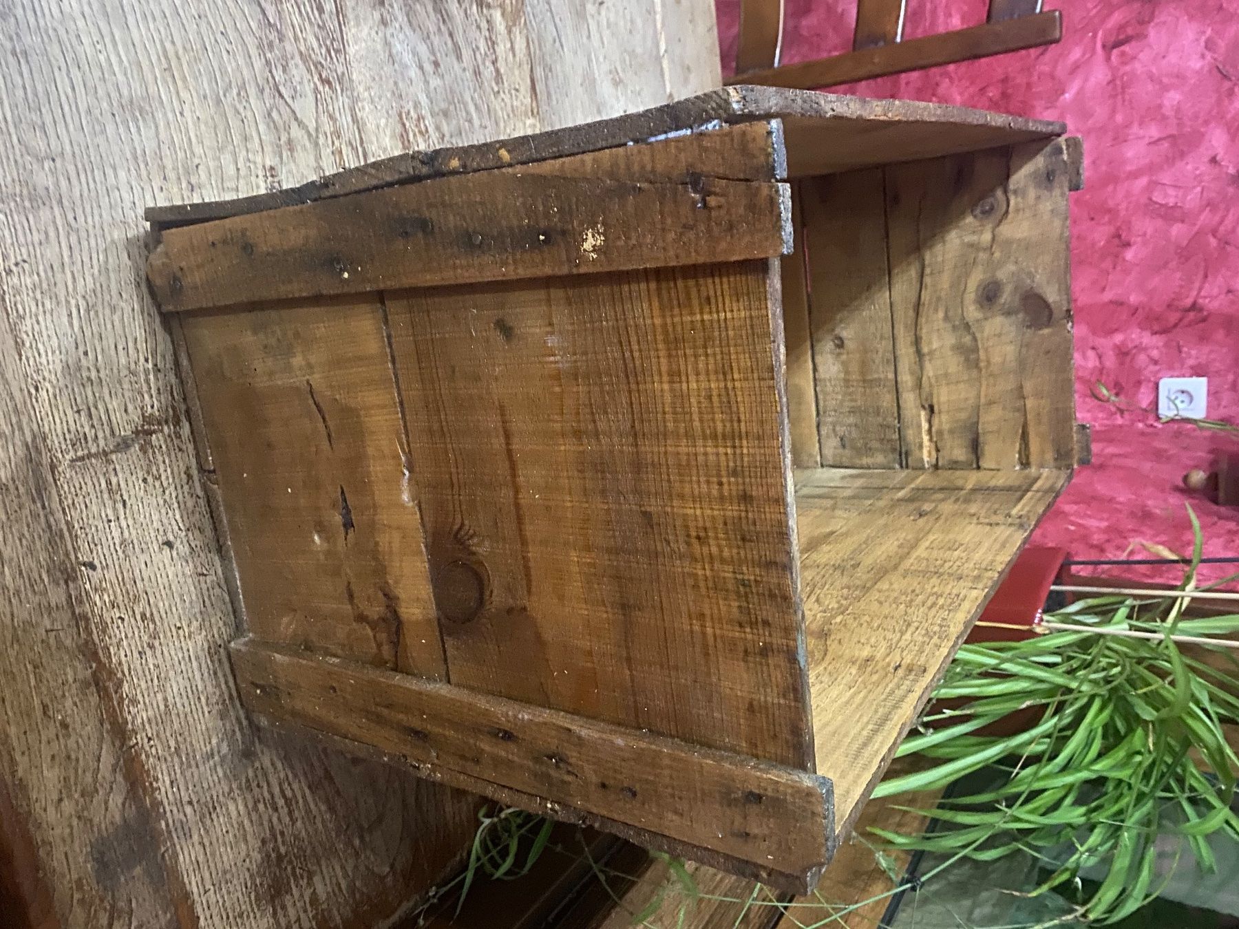 Casse di trasporto: Ancienne caisse huiles Renault bois restauree – Usato da Lajoux JU venduto da Briard0 4