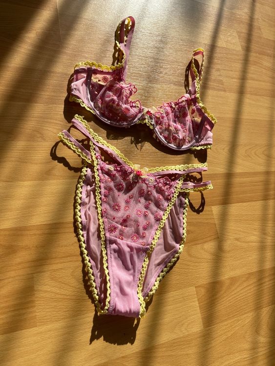 Lounge underwear Daisy Embroidered Balcony BH Set (Neuf (Voir