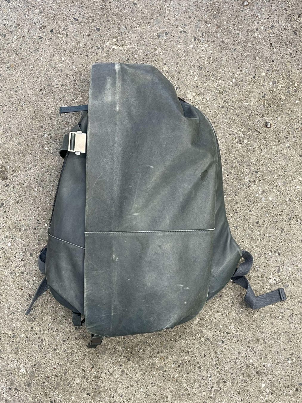 Côte&ciel Rucksäcke: Cote&Ciel Rucksack Isar M Alias Leather – Gebraucht aus Zürich von drooppee