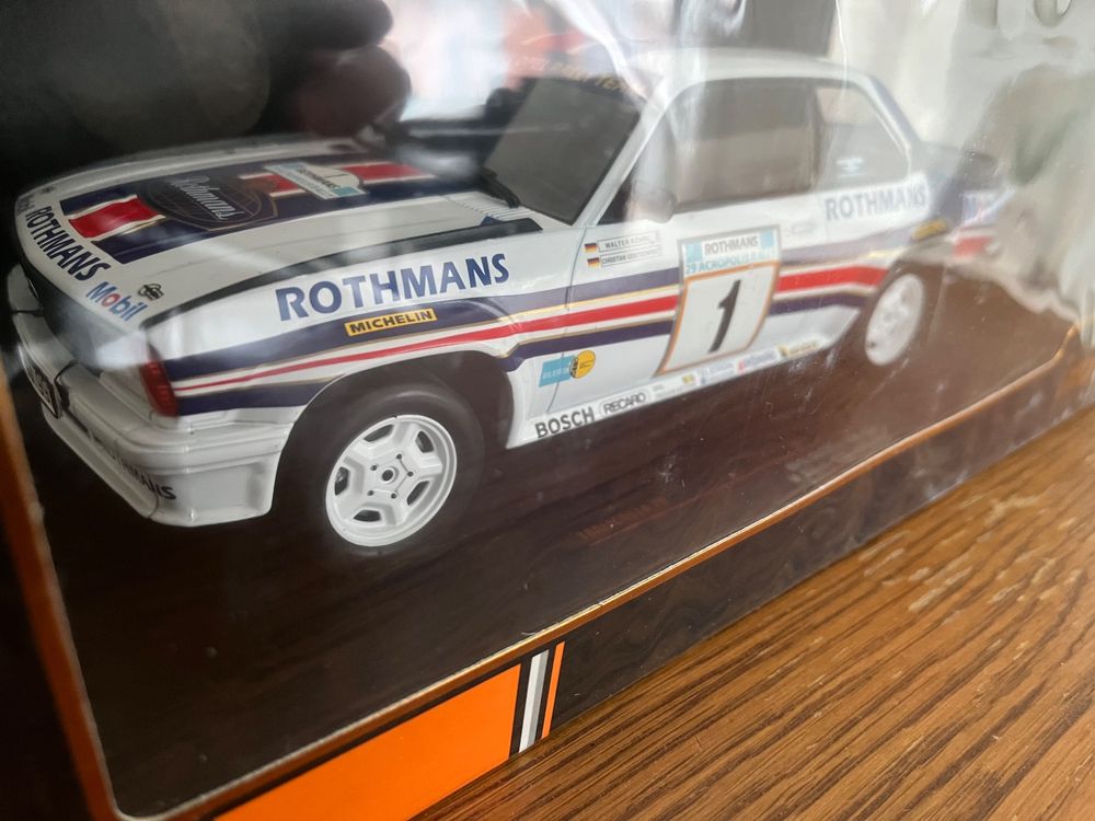 Miniatures montées - IXO - Opel Ascona B 400 - Blanche / Jaune - 1/18