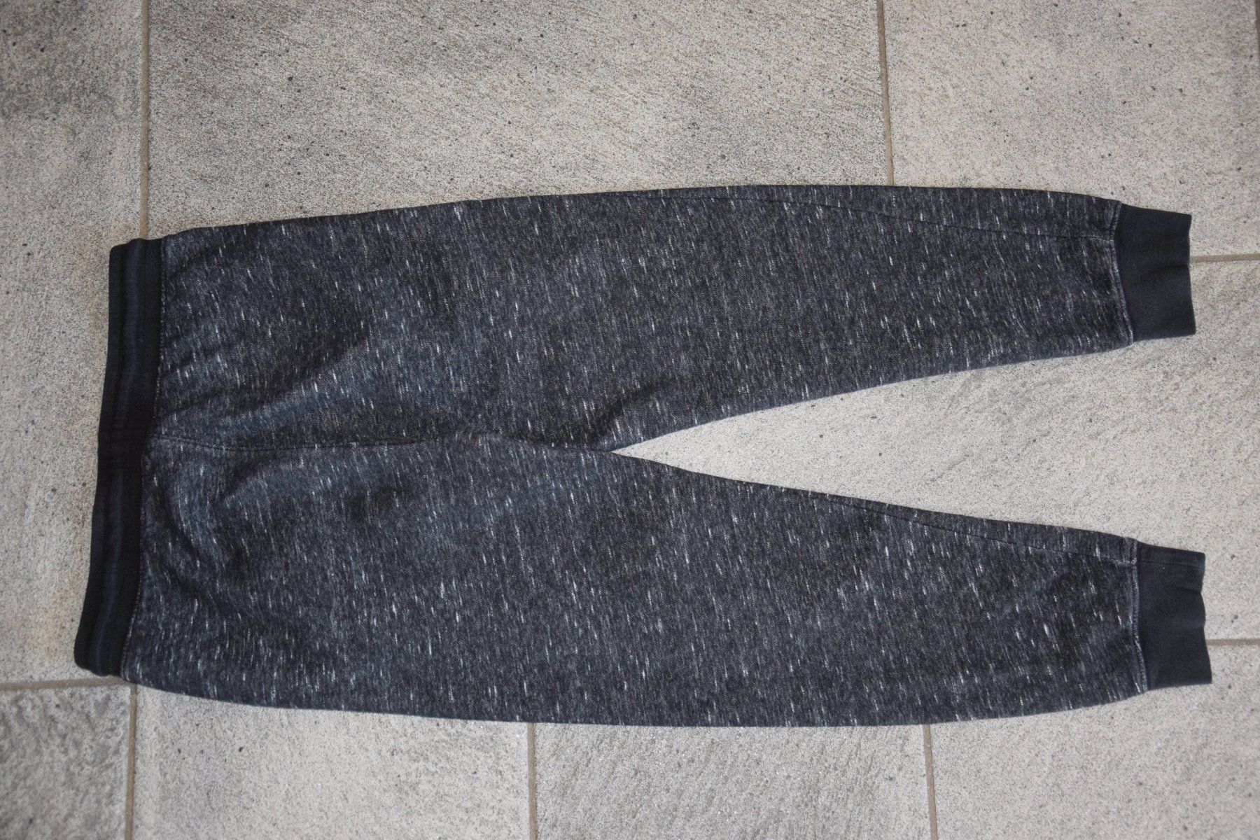 H&M Pantaloni: Training Hose gr. 158 – Usato da Mezzovico venduto da finsteraar 1