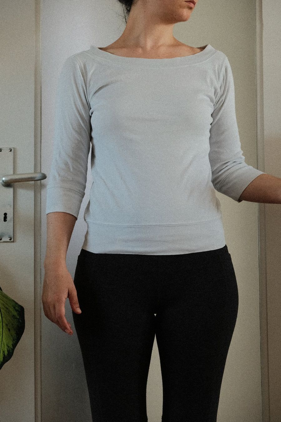 Pullover & Sweatshirts: Damen Pullover weiss/hellgrau Grösse 36 100% Baumwolle – Gebraucht aus Winterthur von nat_x9qc