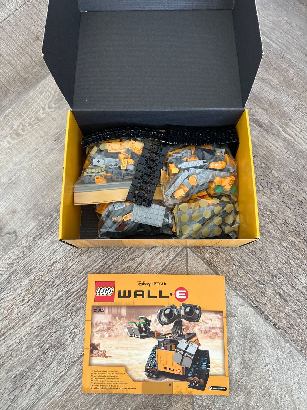 Lego Kit di costruzioni: Wall E Disney Pixar Lego ideas model – Usato da Signy venduto da HelloVeloCH 1