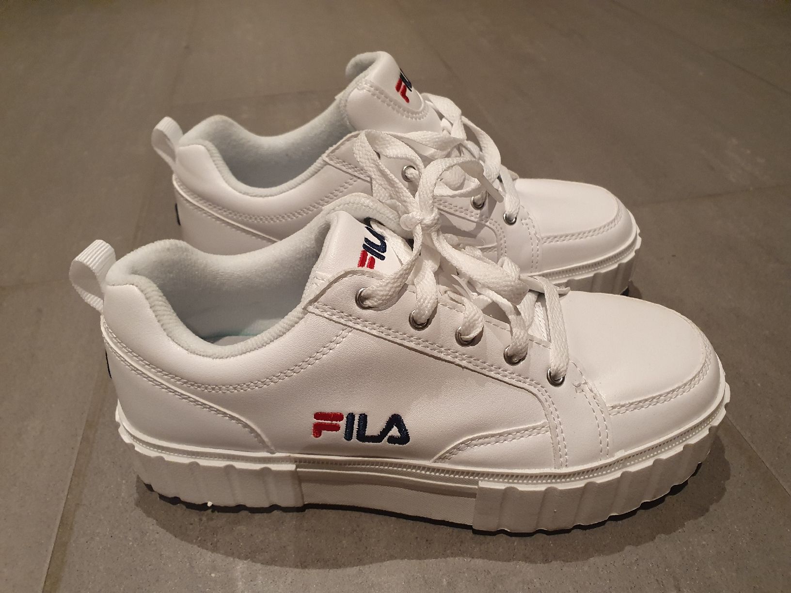 Fila Scarpe da uomo: Sneaker FILA 38 – Nuovo e nell'imballaggio originale da Giswil venduto da Buchs18