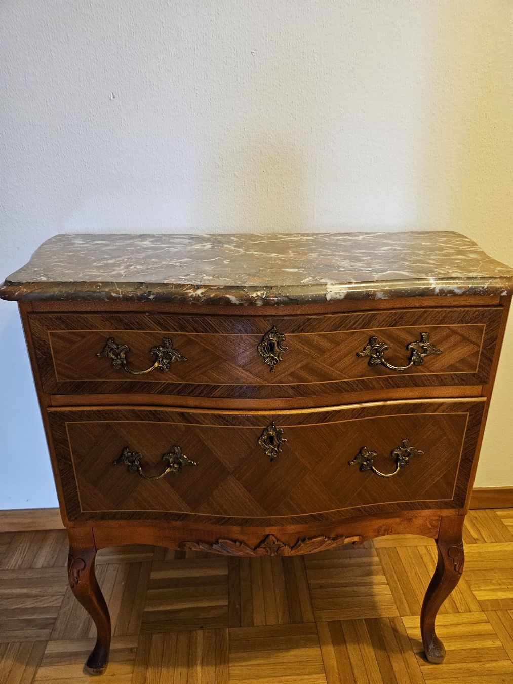 Cassettiere: Louis XV Stil Komode mit Marmorplatte – Usato da Rickenbach b. Wil venduto da nic_8ljr 1