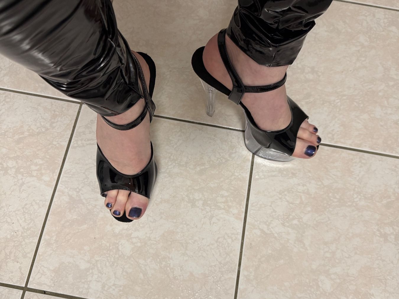 Scarpe da uomo: Haut talons Pleaser Fdance709/B/C taille 40 – Usato da Lausanne venduto da bru_s6dg 1