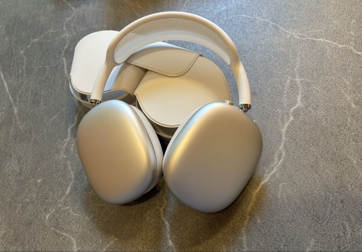 Apple Cuffie: Apple Airpods Max  – Nuovo (secondo la descrizione) da Männedorf venduto da cha_jh78 1