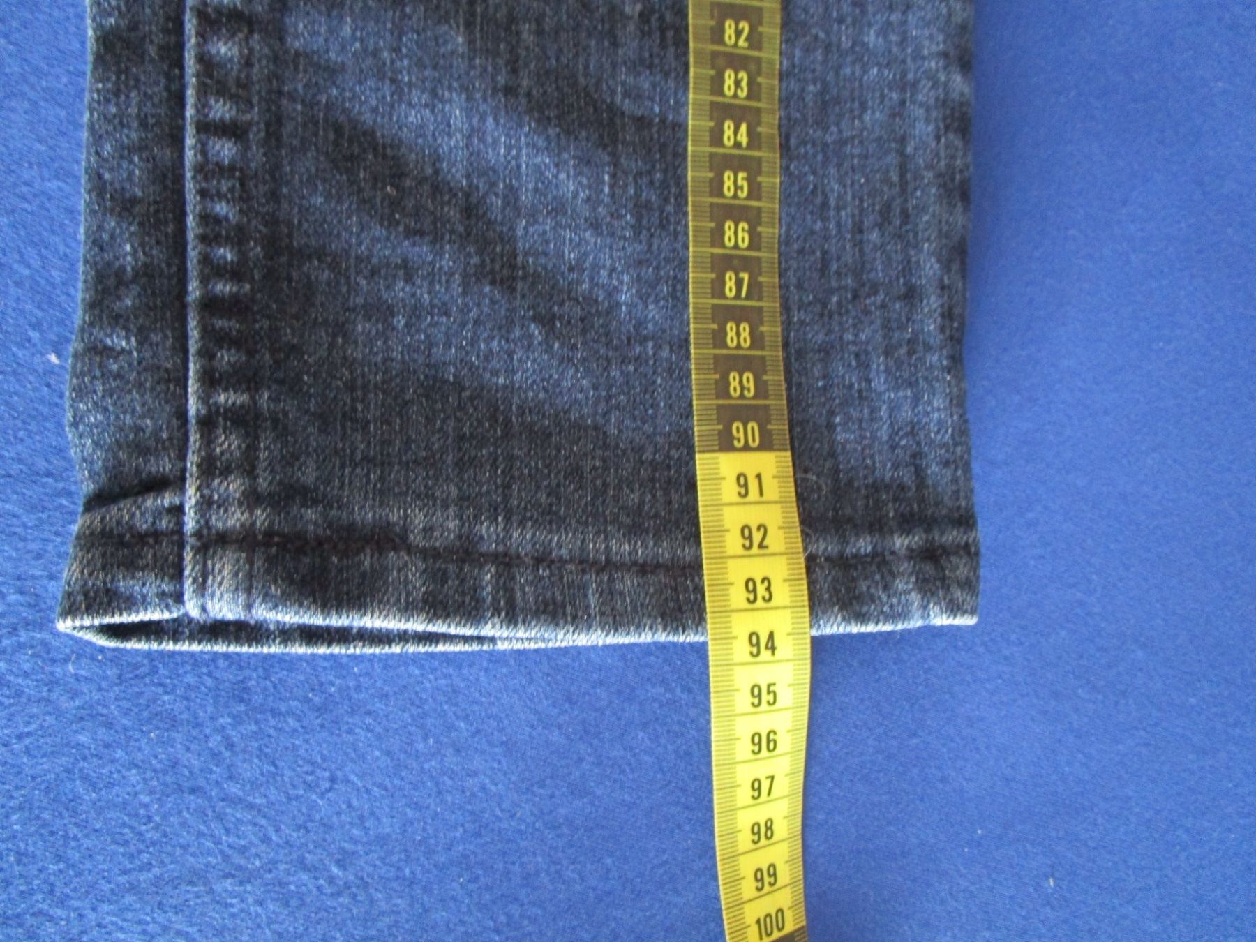 Jeans: Schöne Jeans – Usato da Birmenstorf AG venduto da Edelweiss25 3