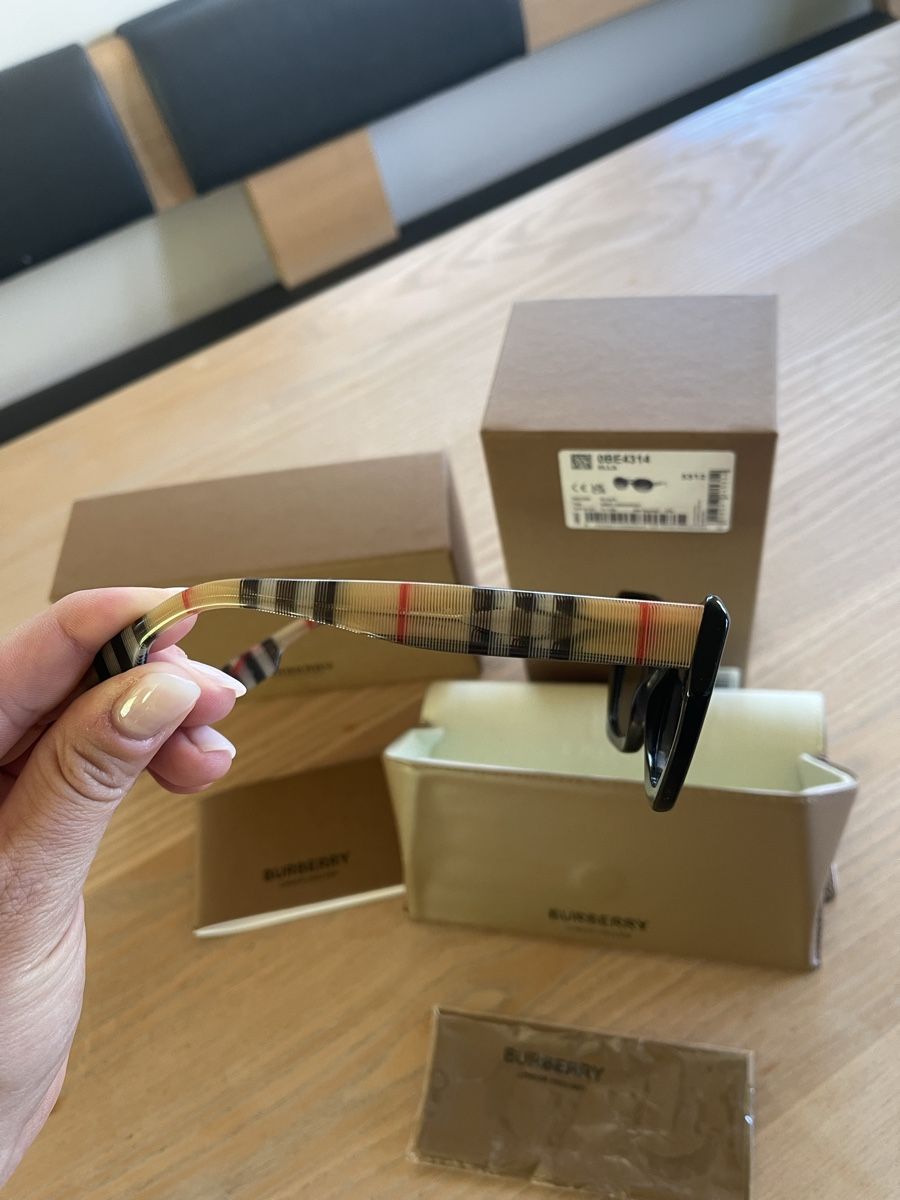 Burberry Brillen & Gläser: Burberry Sonnenbrille schwarz – Gebraucht aus Appenzell Steinegg von Ovianis 3