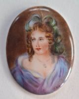 Miniatur Porträt Dame auf Porzellan gemalt, signiert