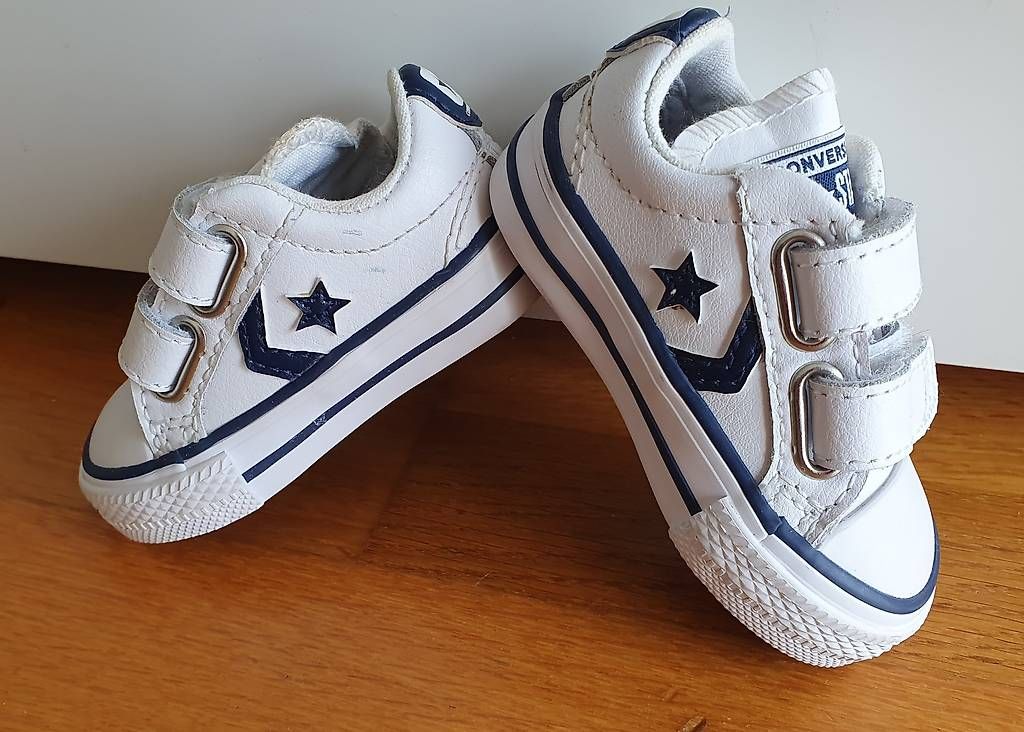 Scarpe per ragazzi: Converse baby schuhe Grösse 18 – Usato da Merenschwand venduto da gionatav