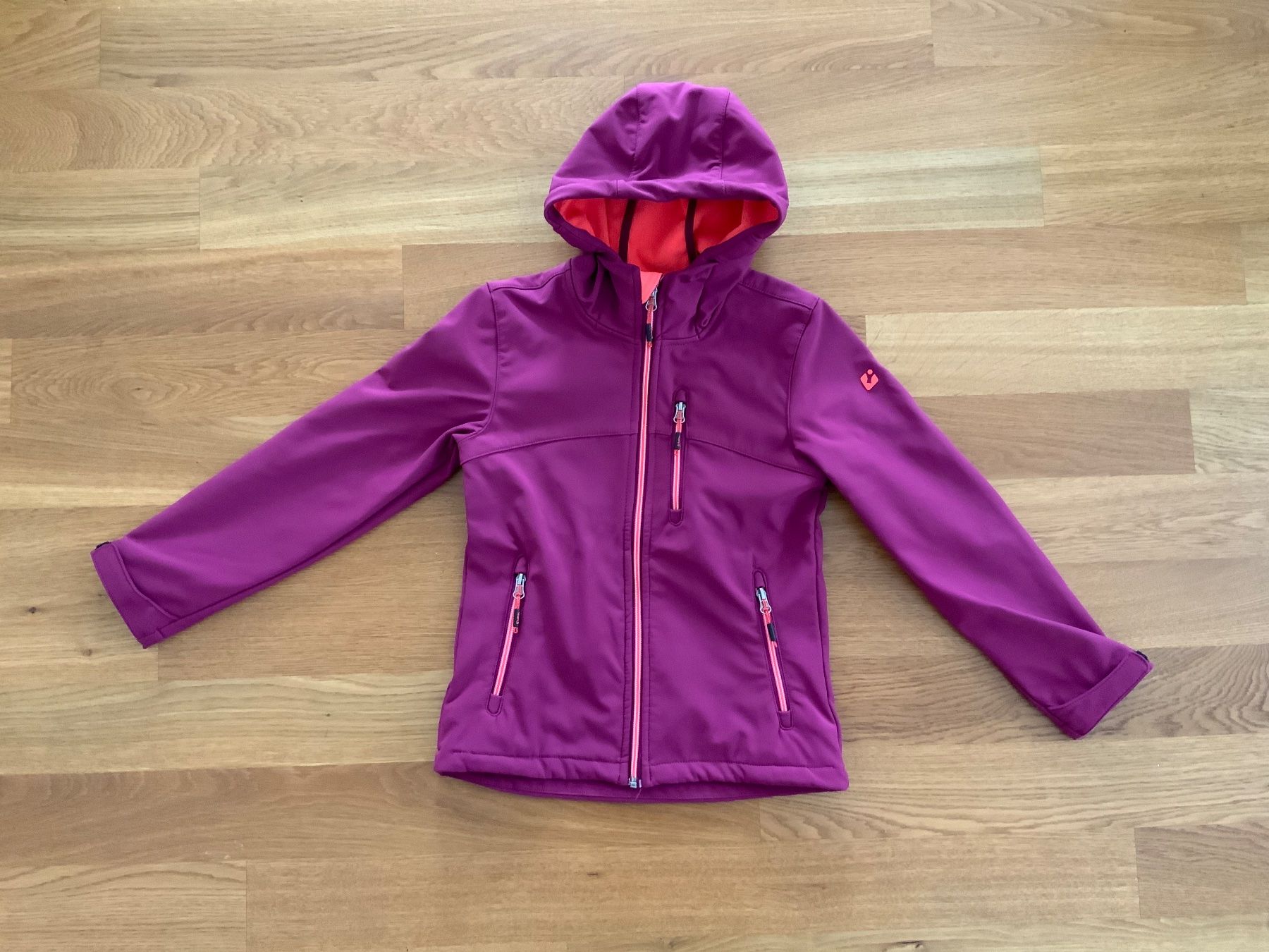 Killtec Vestes & Manteaux: Killtec Softshell-Jacke für Mädchen Gr. 140 – D'occasion à Niederstetten par Elmar77