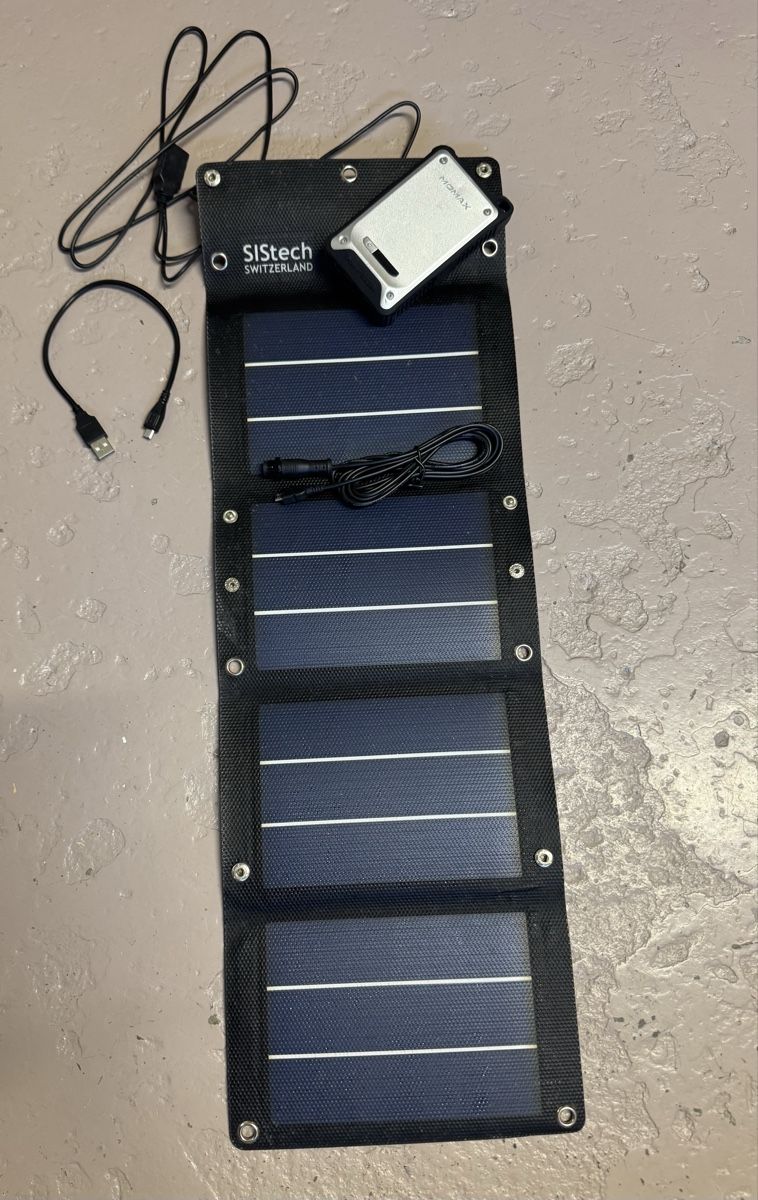 Solargeräte und Solarprodukte: Portables Solarpanel Sistech mit Powerbank – Gebraucht aus Uetendorf von mida04