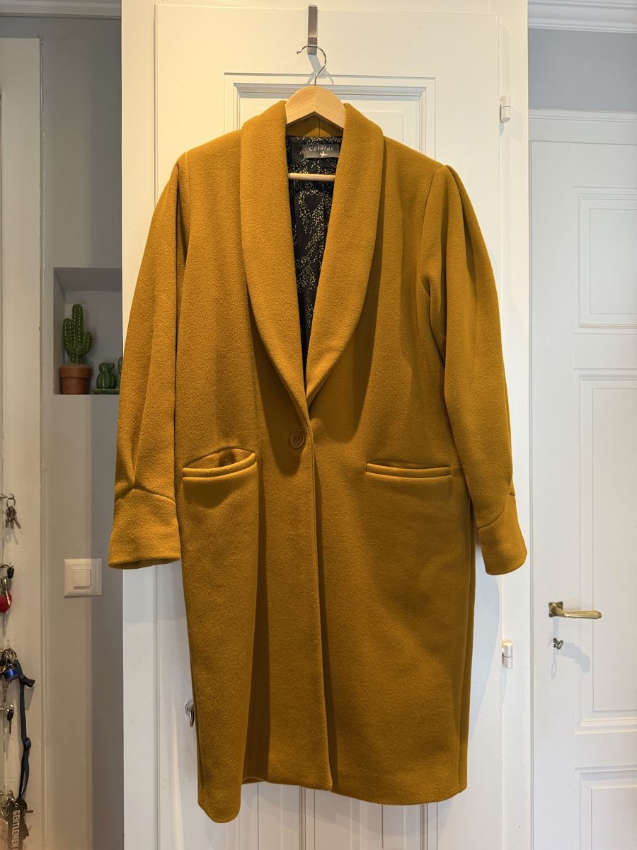 Cappotti: Cotelac wool mustard coat size 1 – Nuovo (secondo la descrizione) da Genève venduto da jud_xrl8