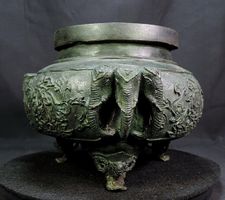 grosser, schwerer Räuchertopf aus China, Bronze