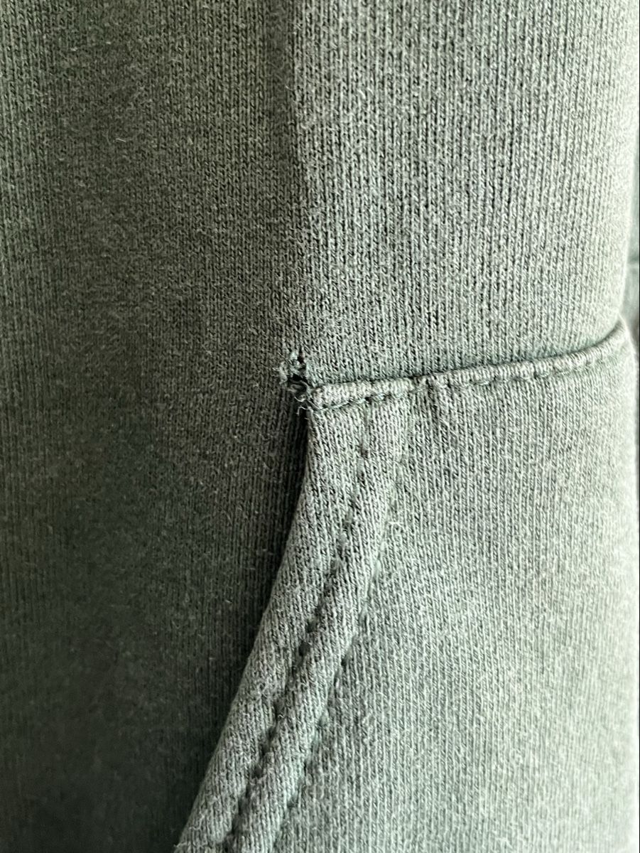 Maglioni & Felpe: grüner Kapuzenpullover – Usato da Zürich venduto da nerinalaura 4