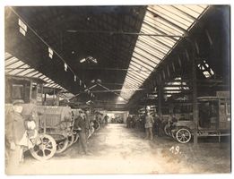 9 Fotografien 1.WK, Kfz - LKW Werkstatt 