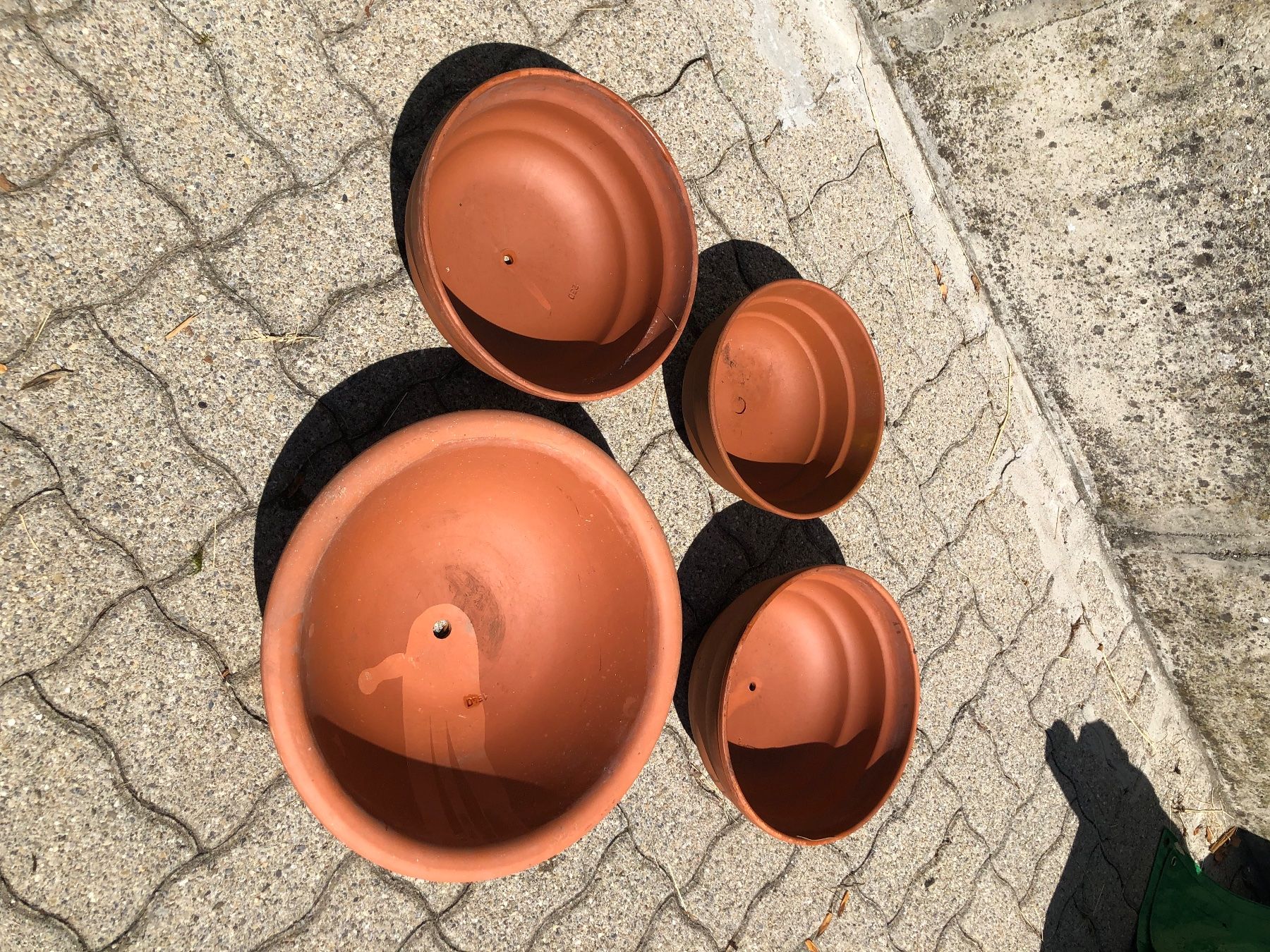 Blumentöpfe: Tonschalen – Gebraucht aus Burgdorf von
