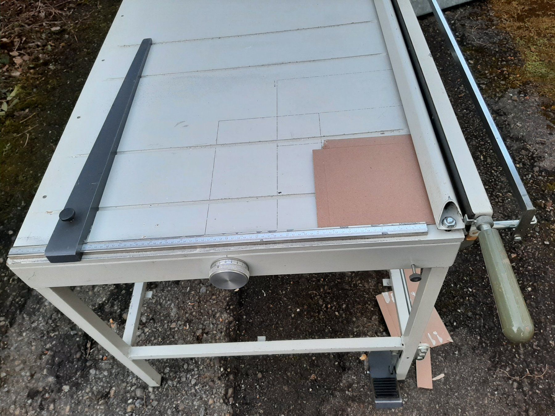Tutti gli attrezzi: IDEAL Profi-Pappschere m. Zubehör, Buchbinderei, Einrahmerei – Usato da Mönthal venduto da Radon733 1